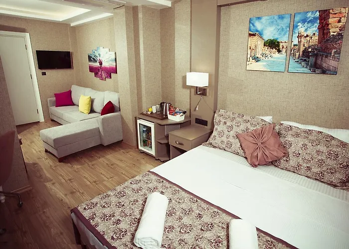 Deluxe Family Room